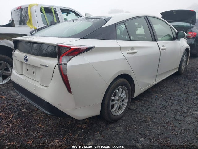 JTDKBRFU0J3061866 Toyota Prius Two