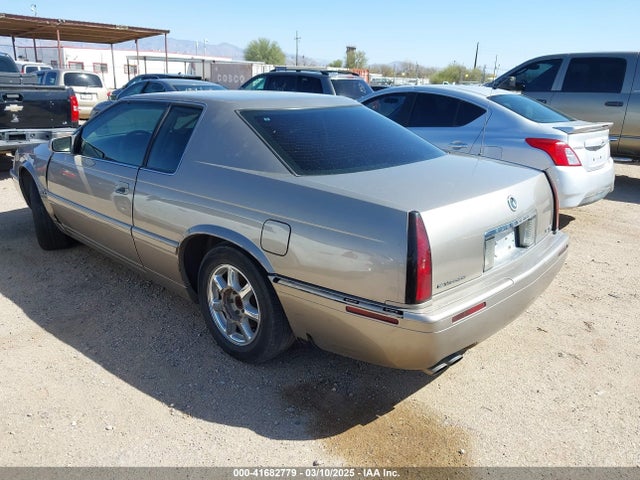 2001 CADILLAC ELDORADO 1G6ET12971B109319 Photo 2