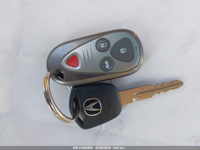 41682889 :رقم المزاد ، JH4CL96885C027215 vin ، 2005 Acura Tsx مزاد بيع