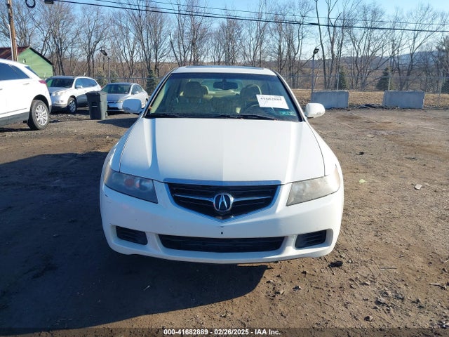 41682889 :رقم المزاد ، JH4CL96885C027215 vin ، 2005 Acura Tsx مزاد بيع