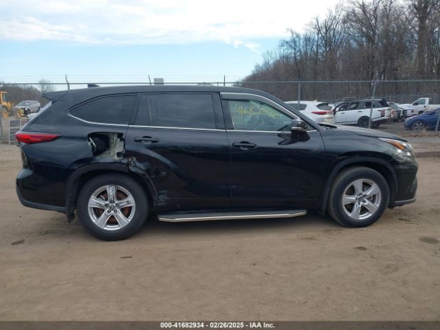 5TDBZRBH7MS134660 Toyota Highlander Le