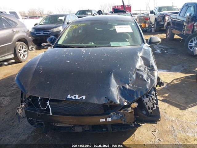 3KPFT4DE0SE087701 KIA K4 Lxs
