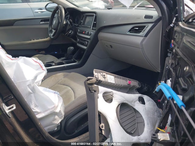 5NPE24AF0JH606512 Hyundai SONATA SE