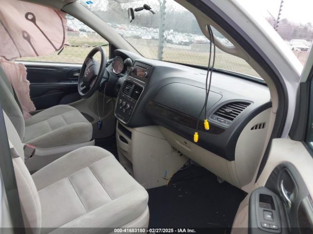 2C4RDGBG6ER380568 Dodge Grand Caravan Se