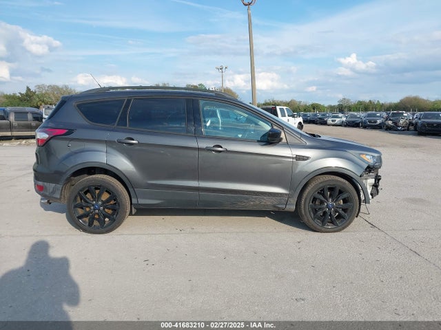 Ford ESCAPE SE 2018 1FMCU0GD1JUC32509 Image 14