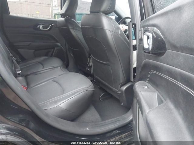 3C4NJDCB1NT142939 Jeep Compass High Altitude 4x4