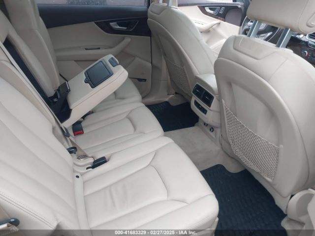 2018 AUDI Q7 WA1LAAF77JD026085 Photo 7