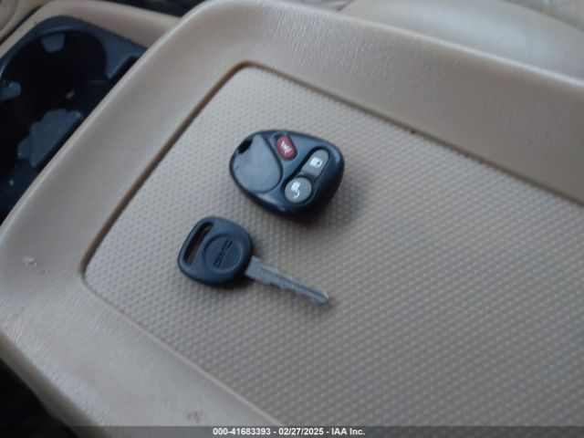 2000 GMC YUKON 1GKEK13T6YJ196371 Photo 10