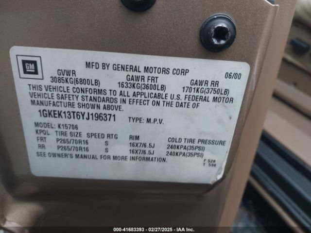 2000 GMC YUKON 1GKEK13T6YJ196371 Photo 8