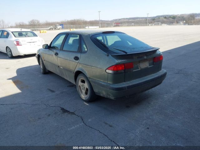 1999 SAAB 9-3 YS3DD58NXX2077579 Photo 2