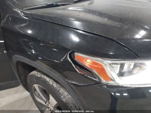 1GNEVHKW1KJ290826 Chevrolet Traverse 3lt