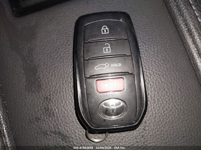 5TDAAAB54RS060678 Toyota Grand Highlander Xle