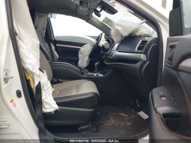 5TDZZRFH2JS244925 Toyota Highlander Le Plus