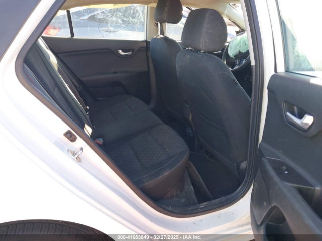3KPA24AB7KE198561 KIA RIO S
