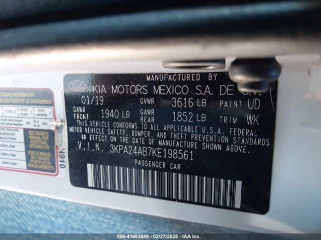 3KPA24AB7KE198561 KIA RIO S