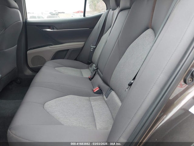 4T1B11HKXJU039525 Toyota CAMRY LE