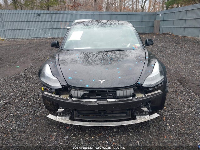 5YJ3E1EA0PF453200 Tesla 2023