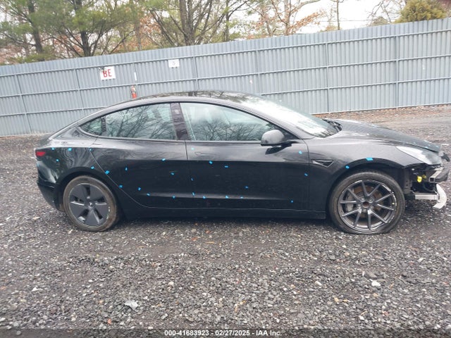 5YJ3E1EA0PF453200 Tesla 2023