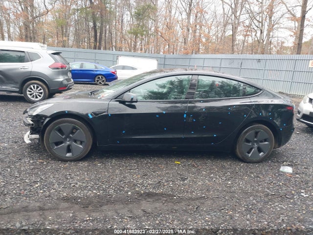 5YJ3E1EA0PF453200 Tesla 2023