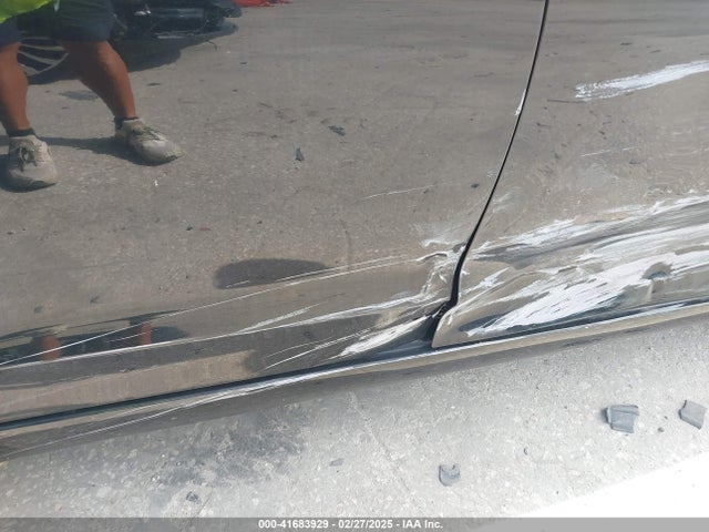 KMHD74LF7HU311493 Hyundai ELANTRA SE