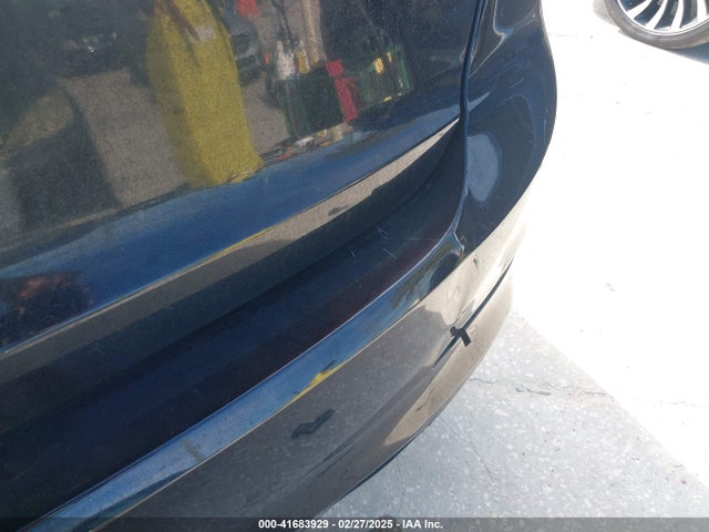 KMHD74LF7HU311493 Hyundai ELANTRA SE