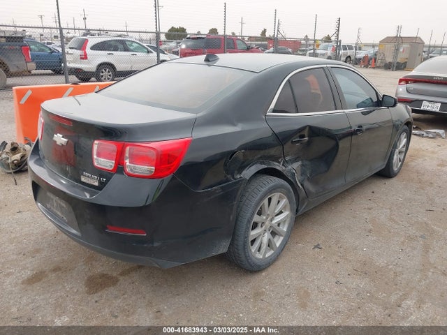 1G11E5SL9EF121696 Chevrolet MALIBU 2LT