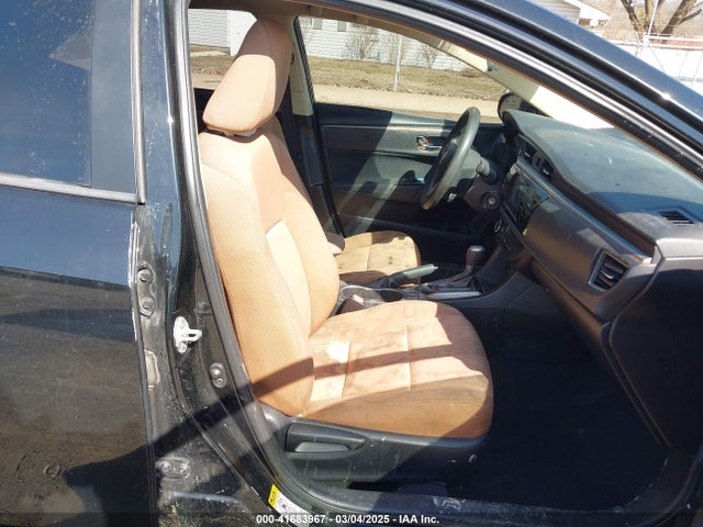 5YFBURHE1EP082559 Toyota COROLLA LE