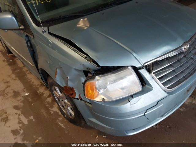 2010 CHRYSLER TOWN & COUNTRY 2A4RR5D12AR284617 Photo 5