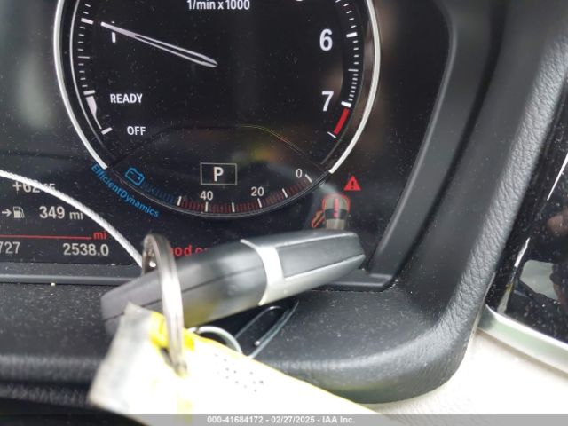 2021 BMW X1 WBXJG7C07M5S69810 Photo 10