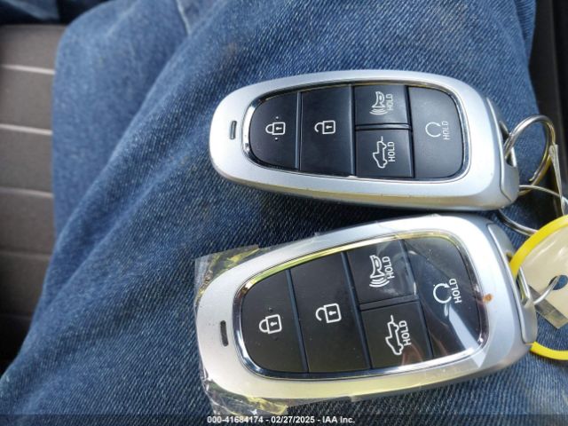 5NTJCDAE2RH078830 Hyundai Santa Cruz Sel