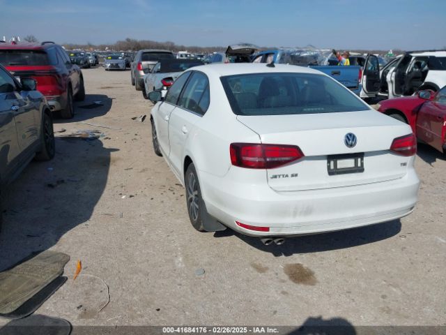 3VWDB7AJ2JM220070 Volkswagen Jetta 1.4t Se/1.4t Wolfsburg Edition