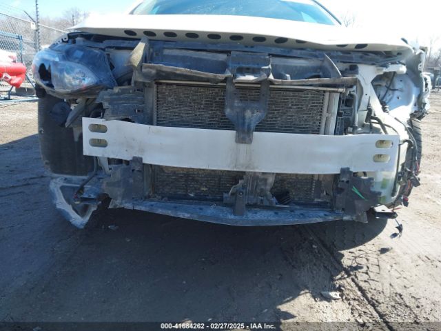 1G1ZD5STXMF074232 Chevrolet Malibu Fwd Lt