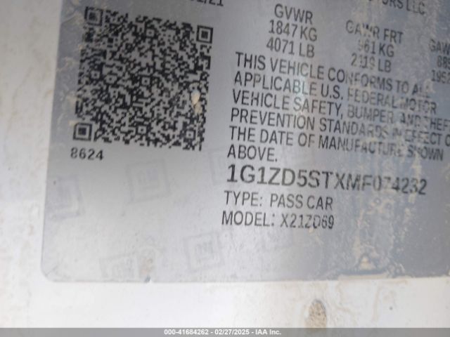 1G1ZD5STXMF074232 Chevrolet Malibu Fwd Lt