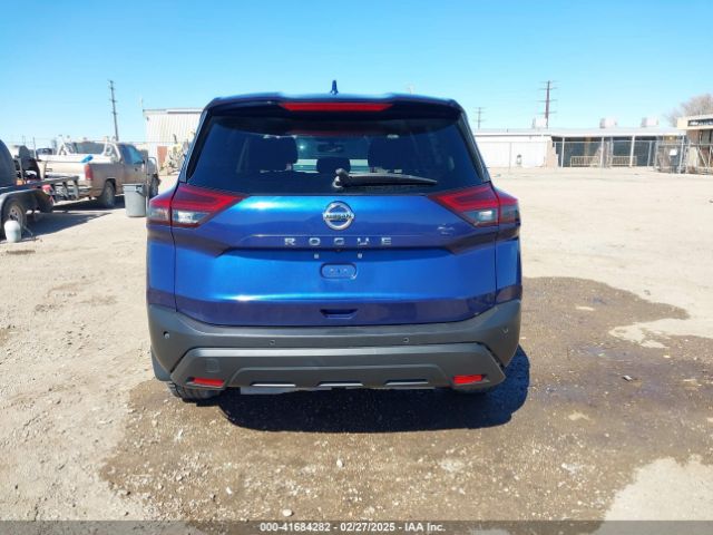 JN8AT3AAXMW004049 Nissan Rogue S Fwd