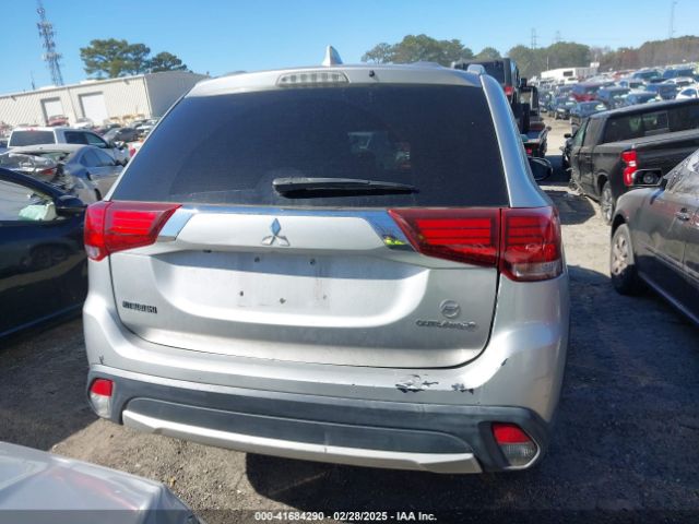 JA4AD3A38KZ010769 Mitsubishi Outlander Sel