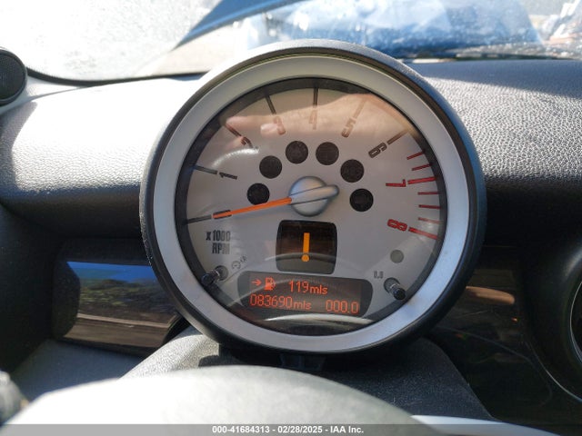 2010 MINI COOPER S WMWMF7C57ATX45924 Photo 6