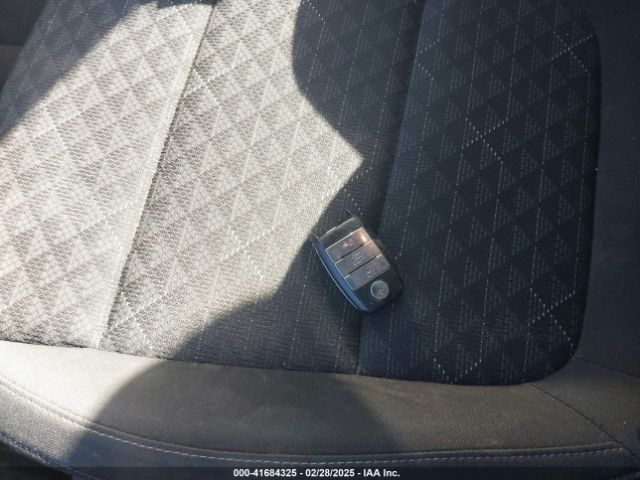 3KPA25AD8NE443590 KIA Rio 5-door S
