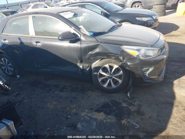 3KPA25AD8NE443590 KIA Rio 5-door S