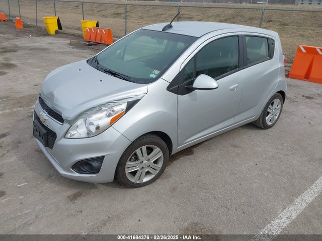 Chevrolet Spark 1lt Cvt 2015 KL8CD6S99FC726097 Image 2