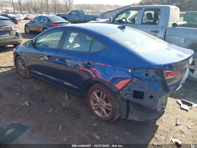 5NPD84LF2JH239961 Hyundai ELANTRA SEL