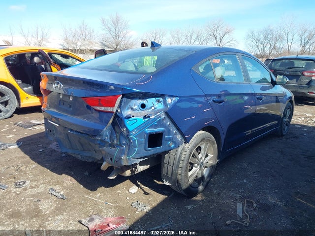 5NPD84LF2JH239961 Hyundai ELANTRA SEL