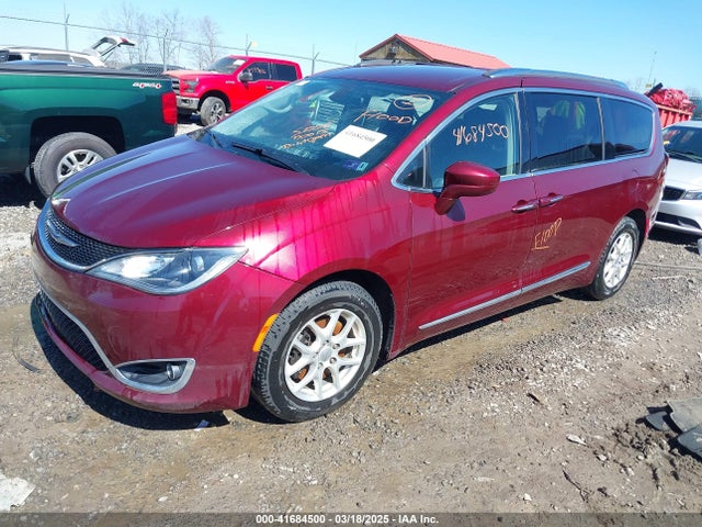 Chrysler Pacifica Touring L 2020 2C4RC1BG1LR133424 Image 2