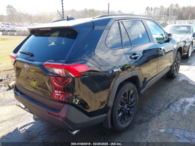 2T3A1RFV2RC429742 Toyota Rav4 Xle Premium