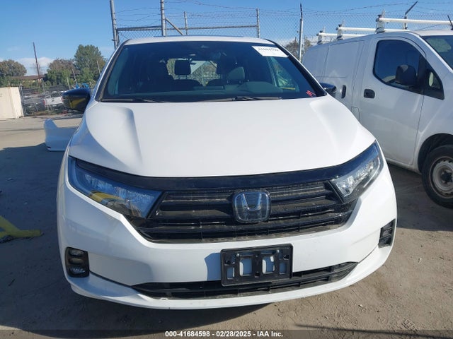 Honda Odyssey Sport 2024 5FNRL6H70RB061575 Image 13