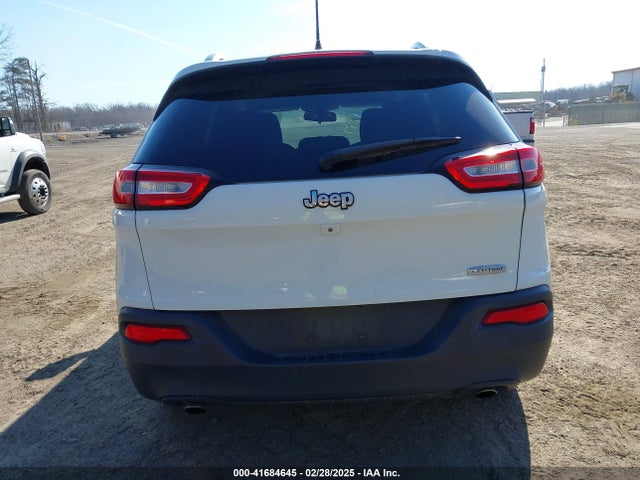 Jeep Cherokee Latitude 2014 1C4PJLCS4EW319724 Image 16