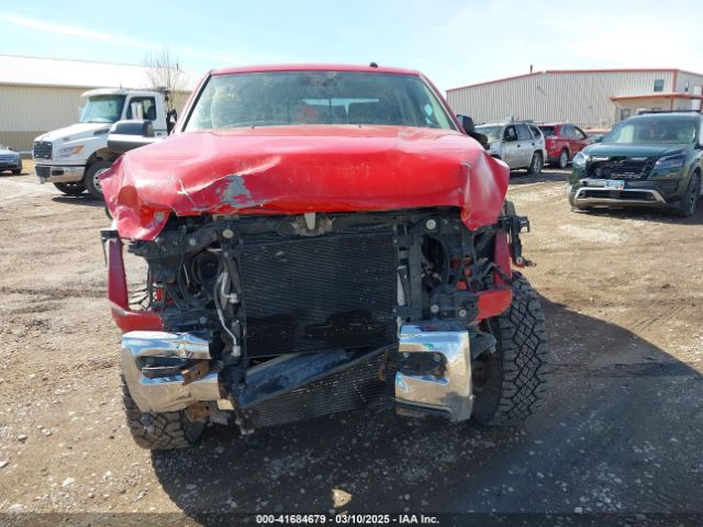 3C6UR5DL5JG166527 RAM 2500 Big Horn  4x4 6'4 Box