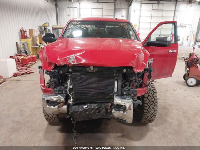 3C6UR5DL5JG166527 RAM 2500 Big Horn  4x4 6'4 Box