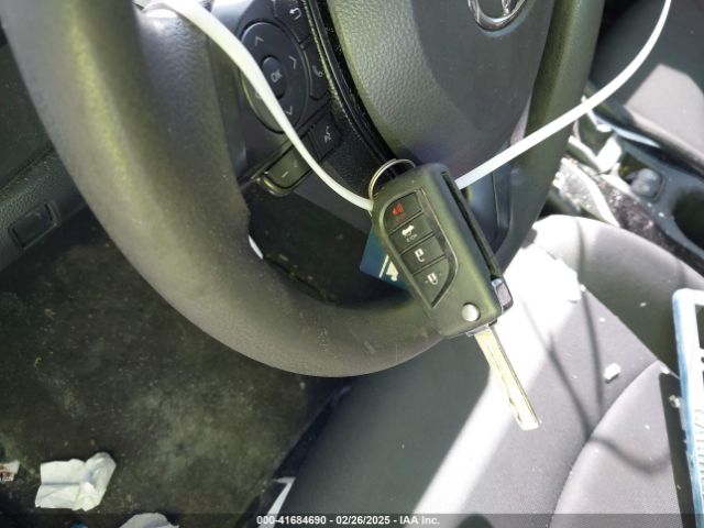 JTDEPRAE9LJ092837 Toyota COROLLA LE