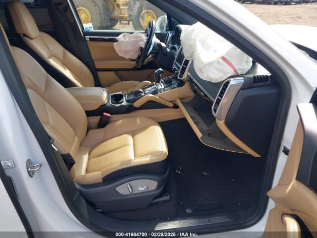 2016 PORSCHE CAYENNE WP1AA2A26GLA02503 Photo 4