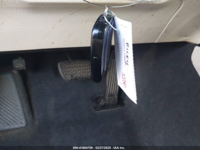 4T1B11HK0KU759885 Toyota CAMRY LE